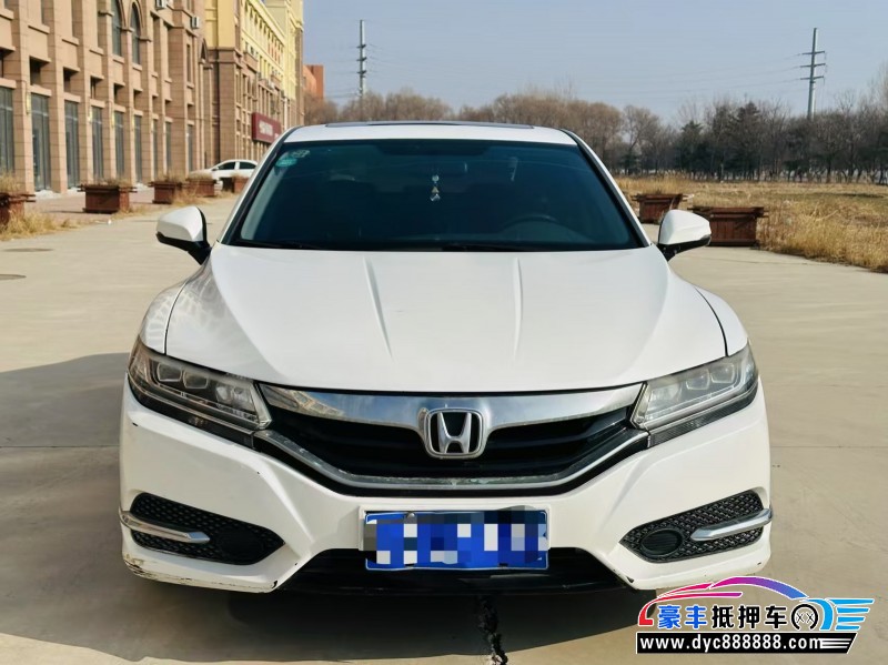 抵押车出售17年本田思铂睿轿车