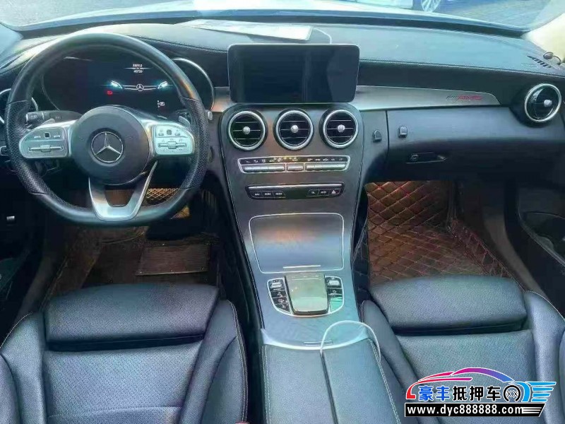 21年奔驰C轿车抵押车出售