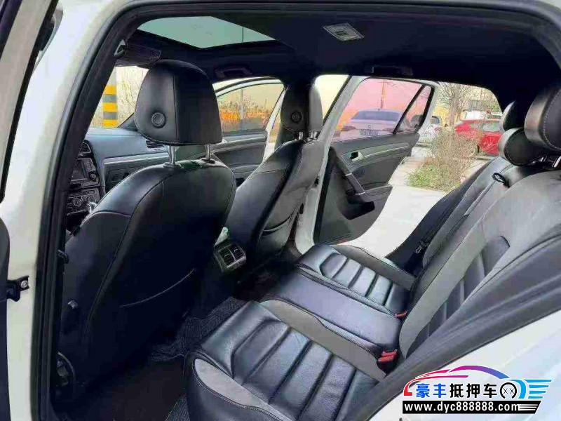 18年大众高尔夫轿车抵押车出售