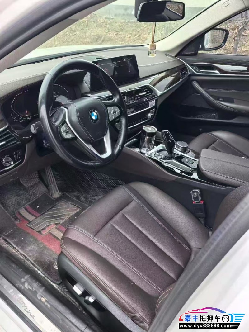 20年宝马5系轿车抵押车出售