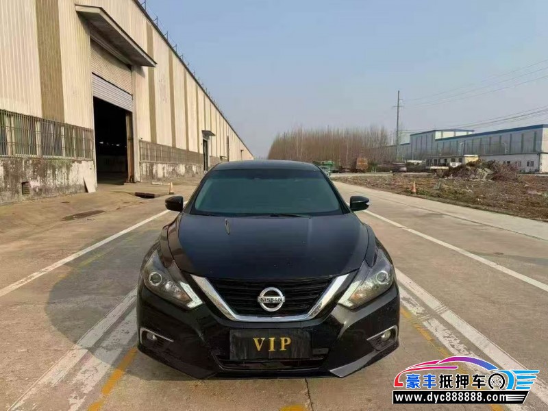 18年日产天籁轿车抵押车出售