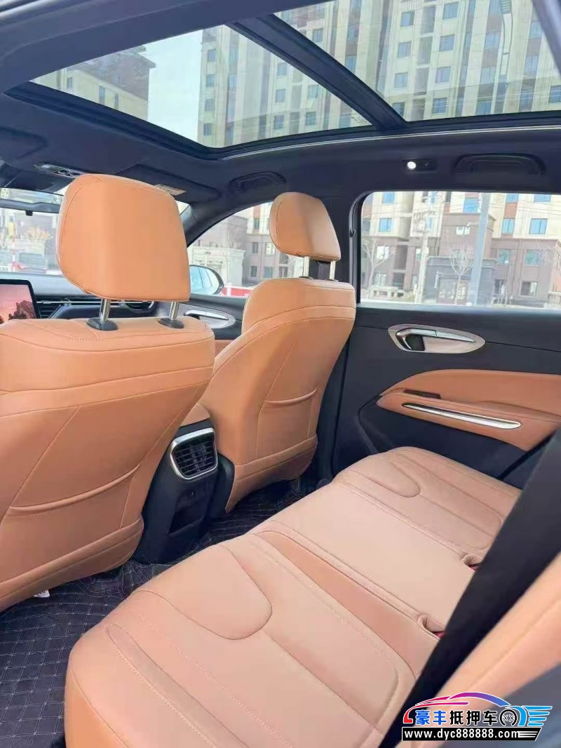 26年奔腾悦意轿车抵押车出售