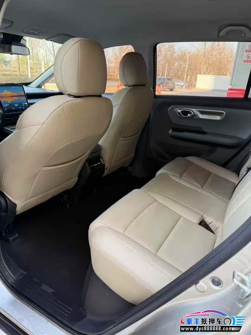 25年埃安Y轿车抵押车出售