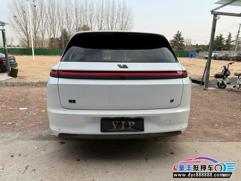 23年理想L7轿车抵押车出售