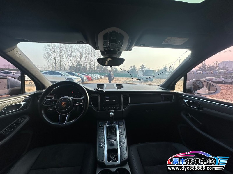 16年保时捷Macan迈凯轿车抵押车出售