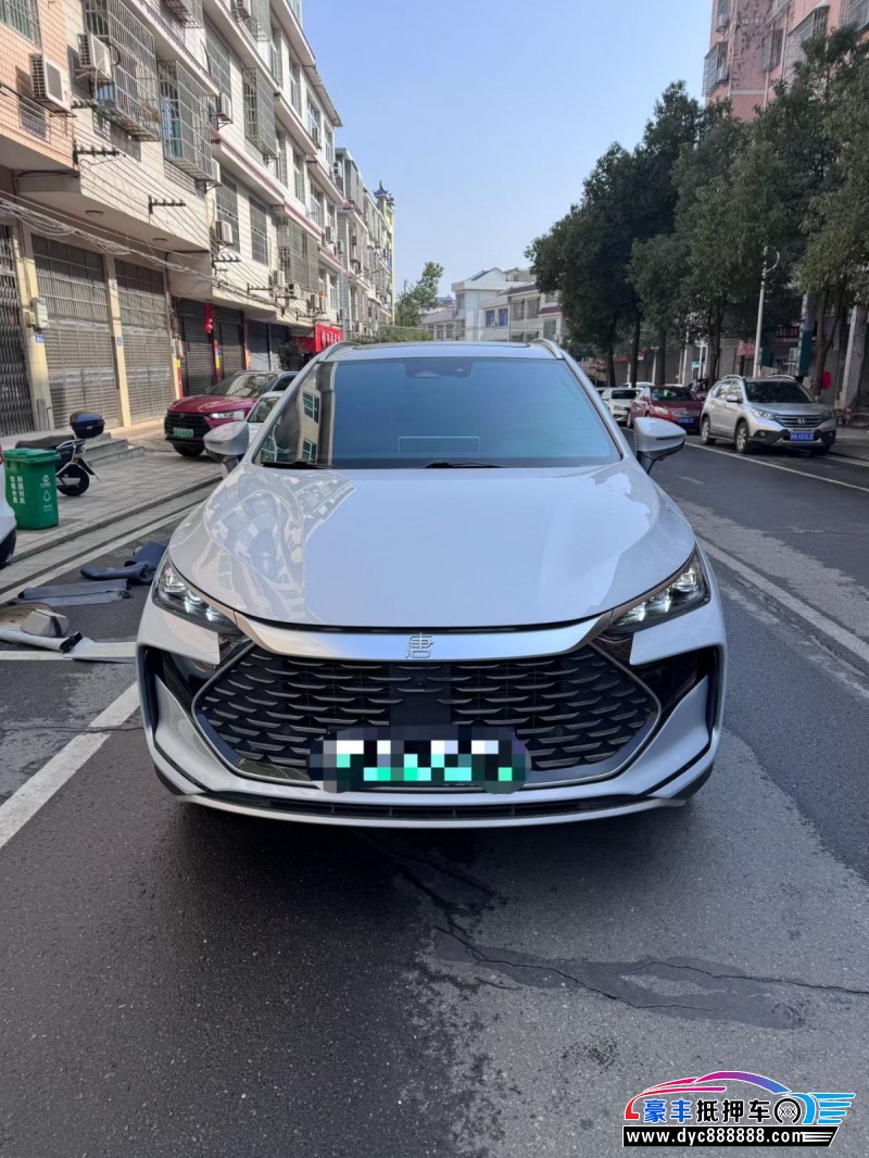 抵押车出售24年比亚迪唐轿车