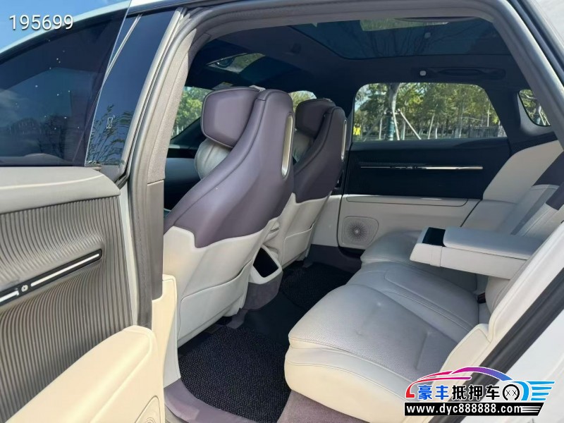 24年阿维塔12轿车抵押车出售