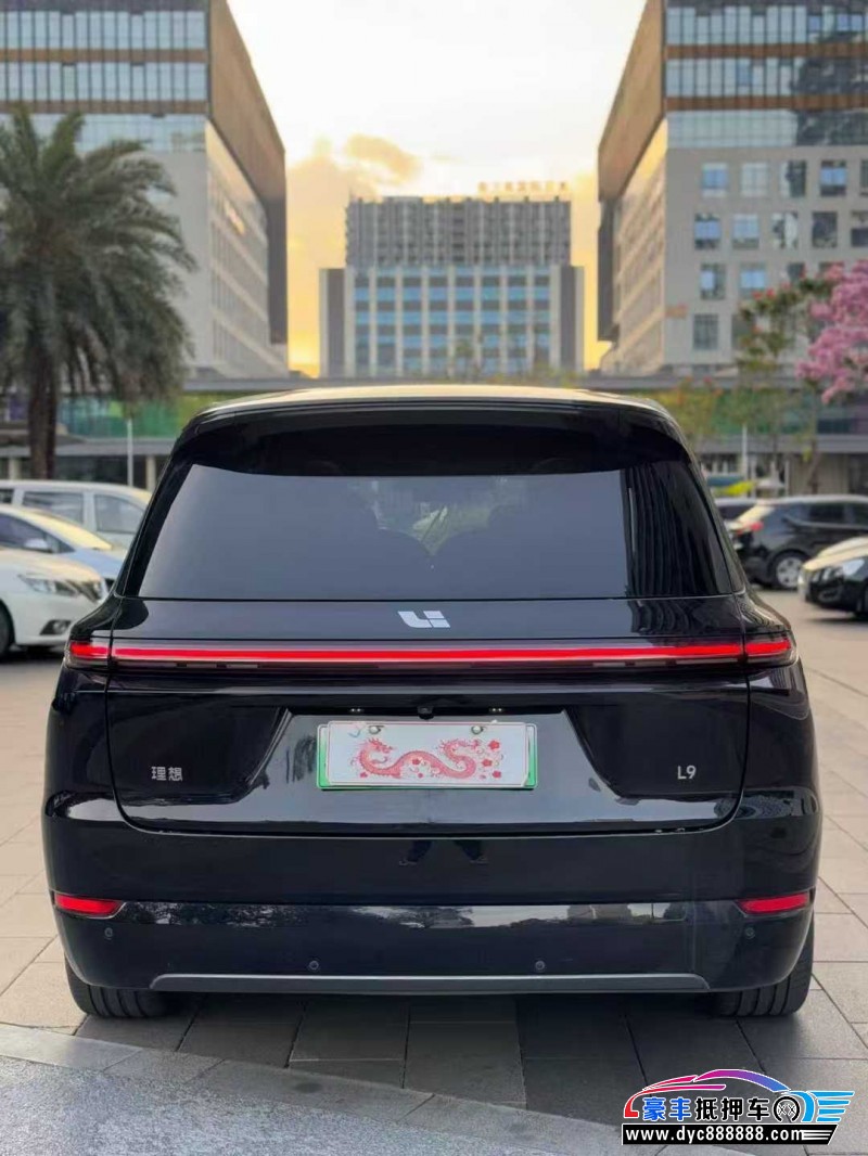 24年理想L9轿车抵押车出售