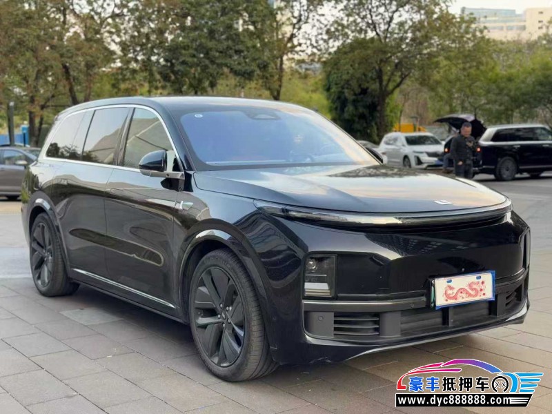 24年理想L9轿车抵押车出售