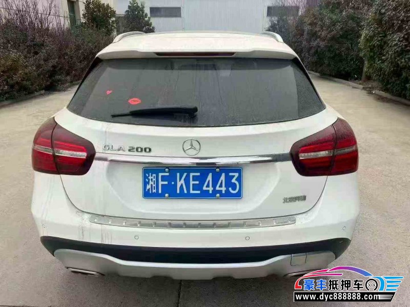 19年奔驰GLA轿车抵押车出售