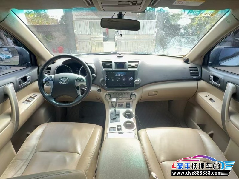 14年丰田汉兰达轿车抵押车出售