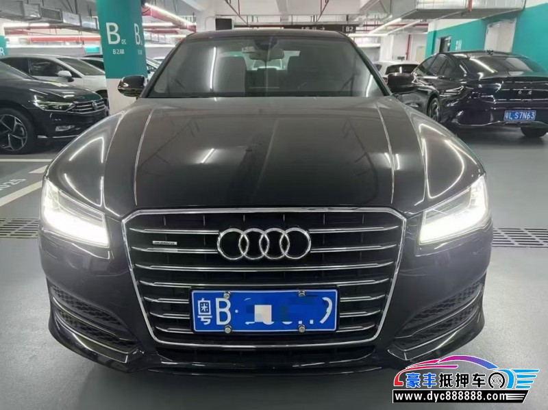 抵押车出售18年奥迪A8L轿车