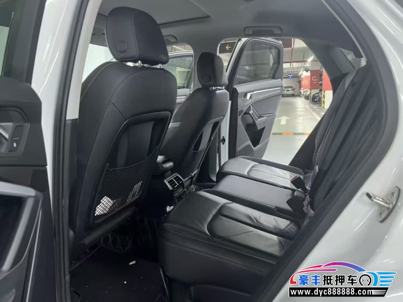 21年奥迪Q8轿车抵押车出售