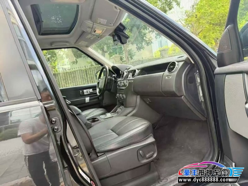 16年路虎发现4轿车抵押车出售