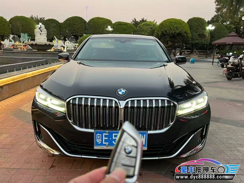 20年宝马7系轿车抵押车出售