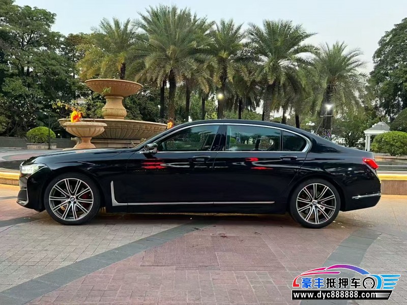 20年宝马7系轿车抵押车出售