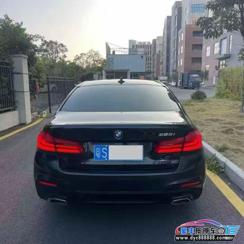 18年宝马5系轿车抵押车出售