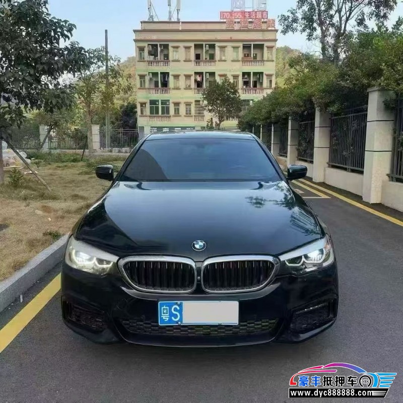 抵押车出售18年宝马5系轿车