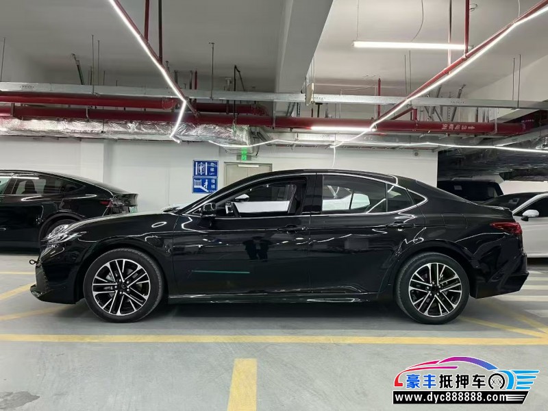 26年丰田凯美瑞轿车抵押车出售