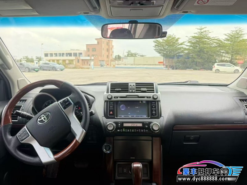 17年丰田普拉多（霸道）轿车抵押车出售