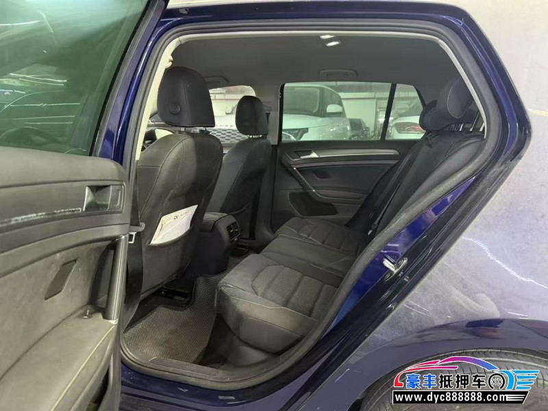 20年大众高尔夫轿车抵押车出售