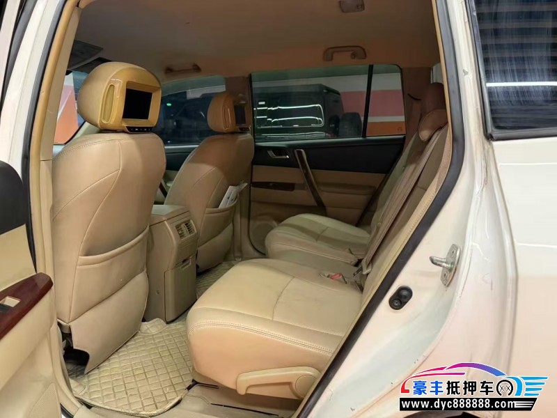 12年丰田汉兰达轿车抵押车出售