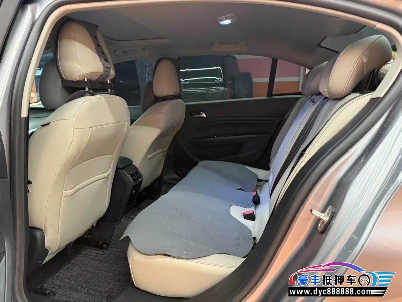 23年标致408轿车抵押车出售