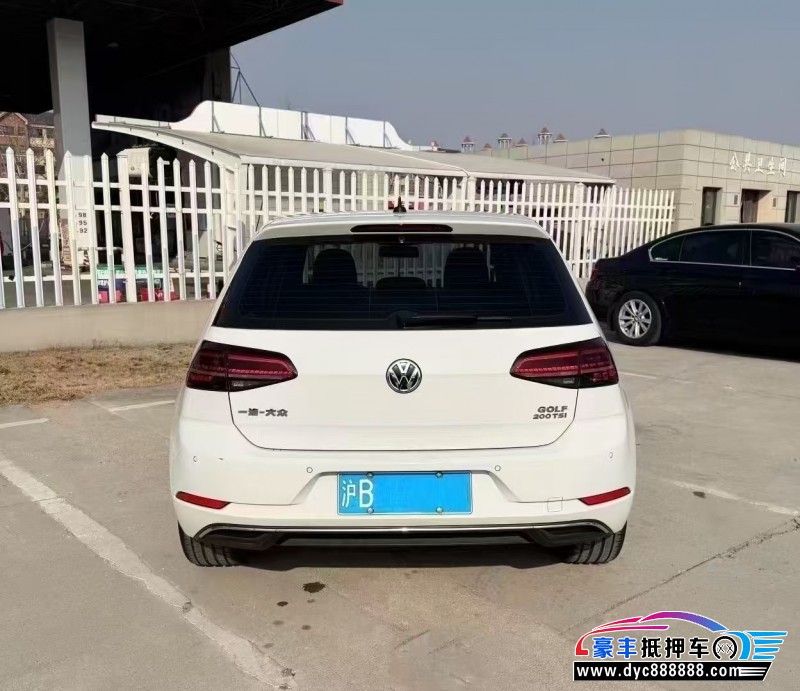 21年大众高尔夫轿车抵押车出售