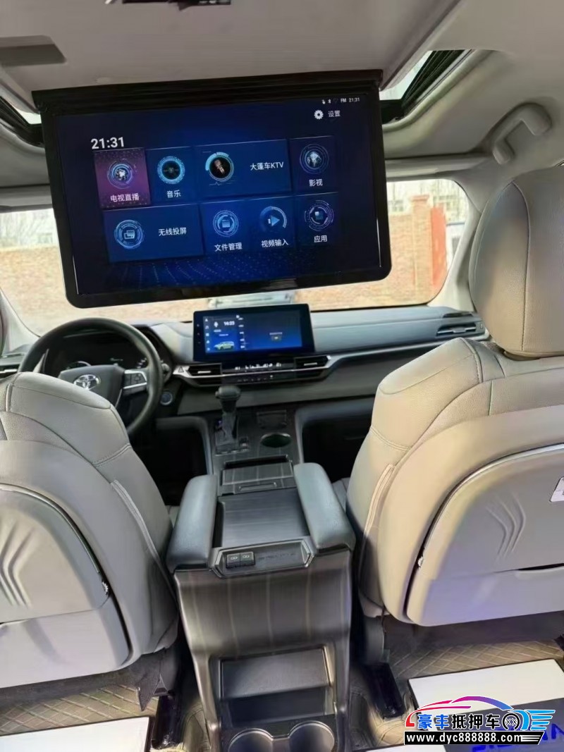 22年丰田塞纳轿车抵押车出售