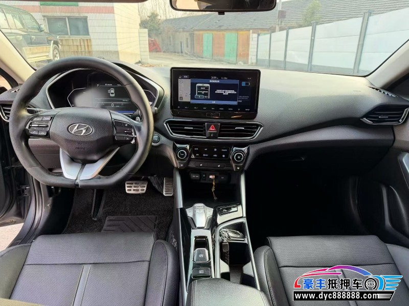 21年现代菲斯塔轿车抵押车出售