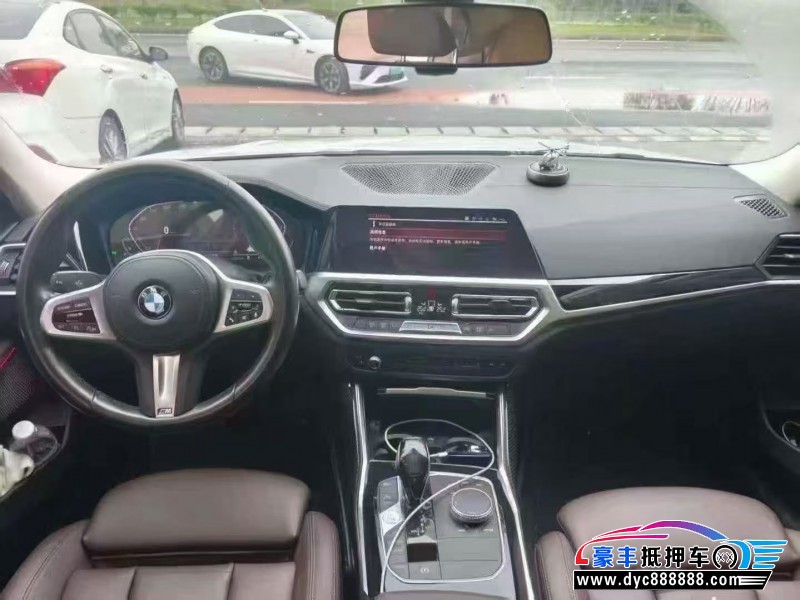 20年宝马3系轿车抵押车出售