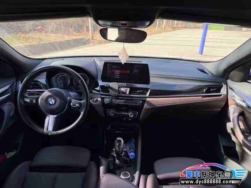 21年宝马X2轿车抵押车出售