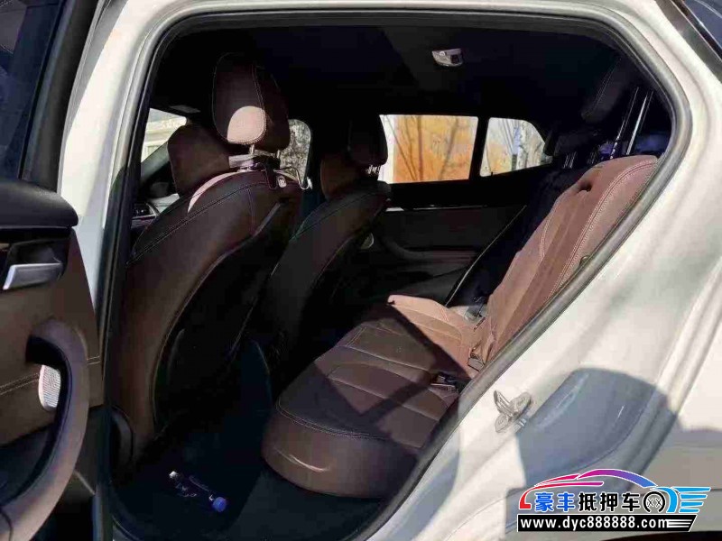 21年宝马X2轿车抵押车出售