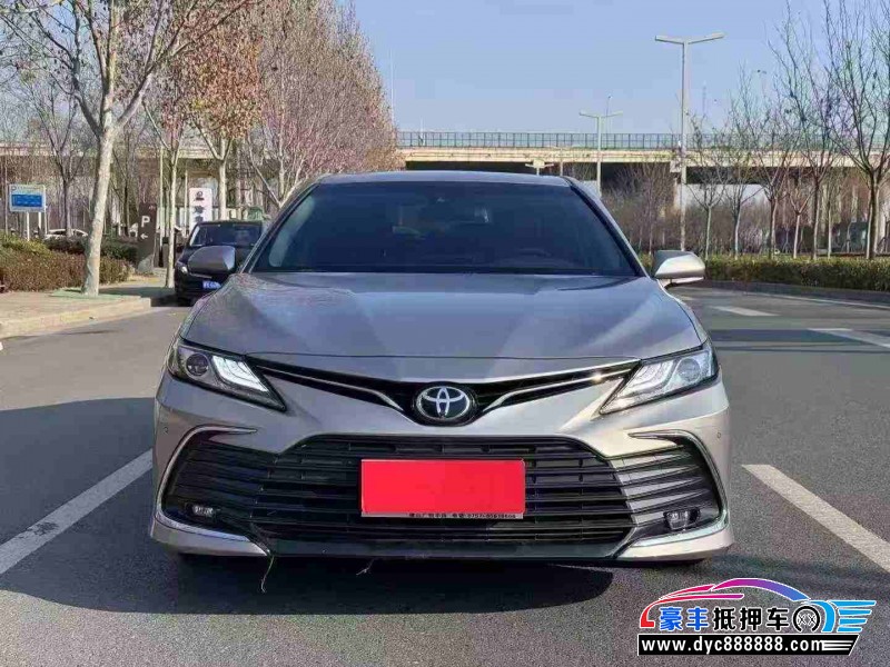 抵押车出售21年丰田凯美瑞轿车