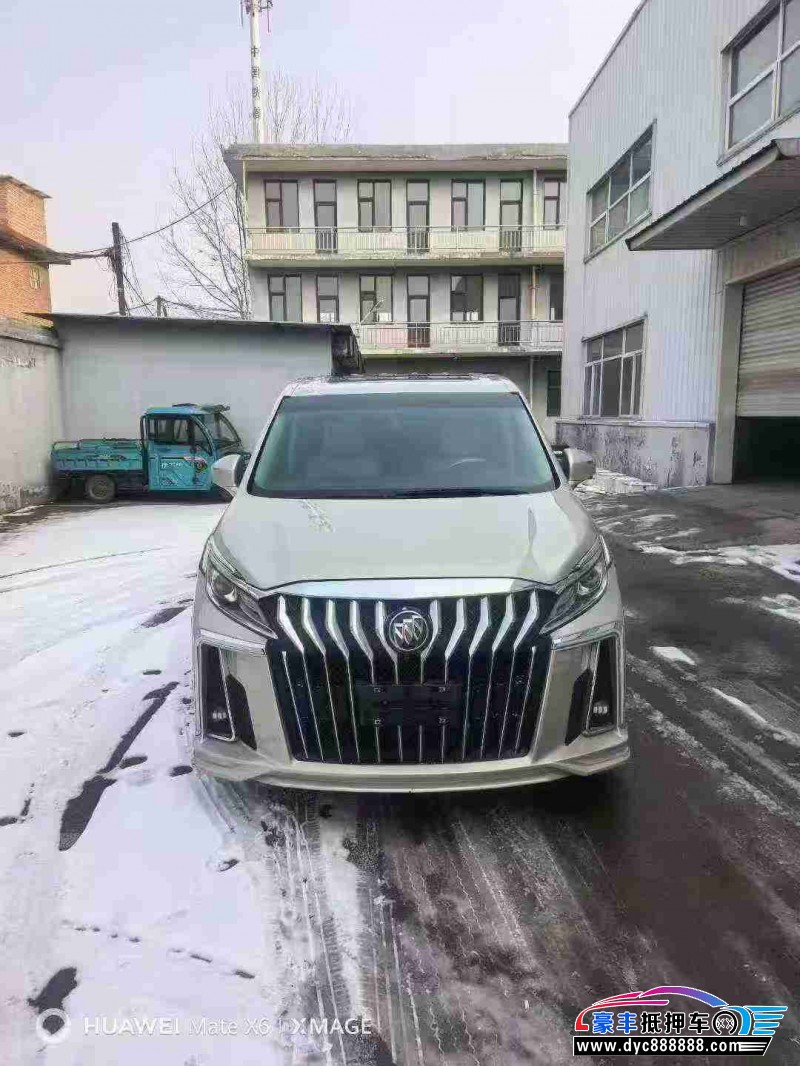 抵押车出售20年别克GL8轿车