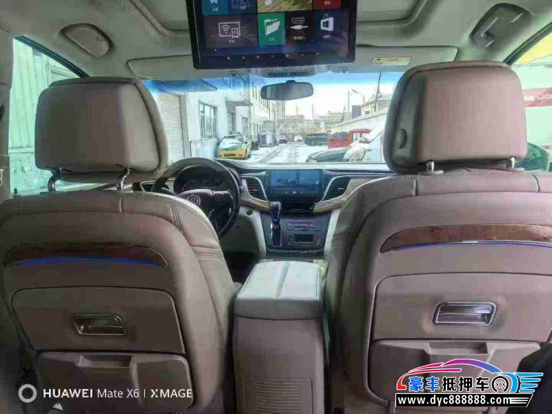 20年别克GL8轿车抵押车出售