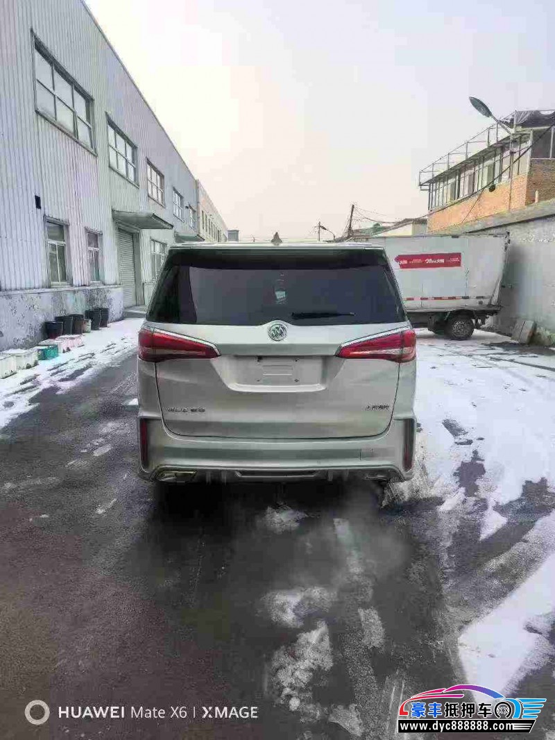 20年别克GL8轿车抵押车出售