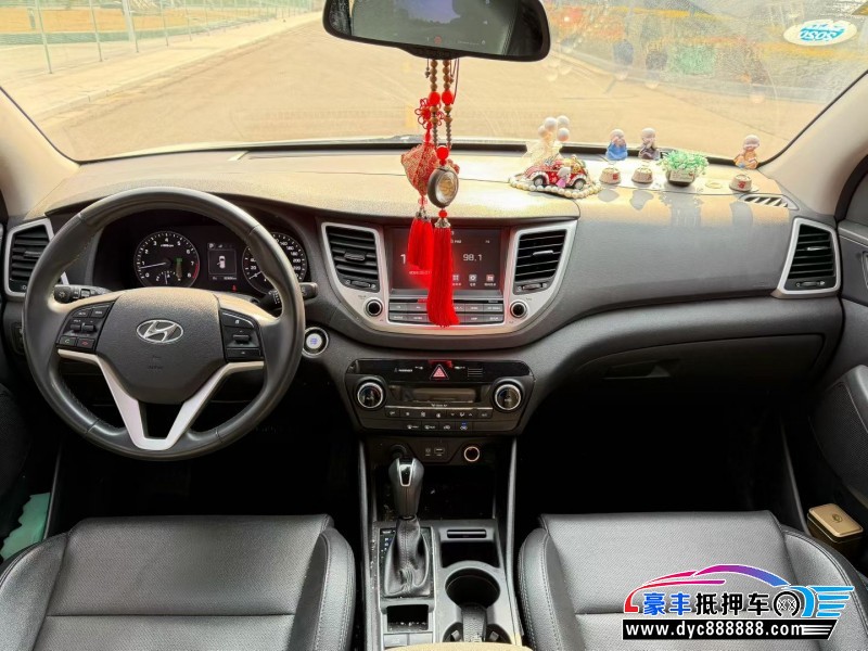 18年现代途胜SUV抵押车出售