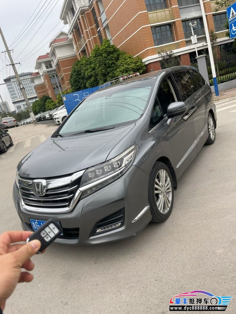 抵押车出售16年本田艾力绅轿车