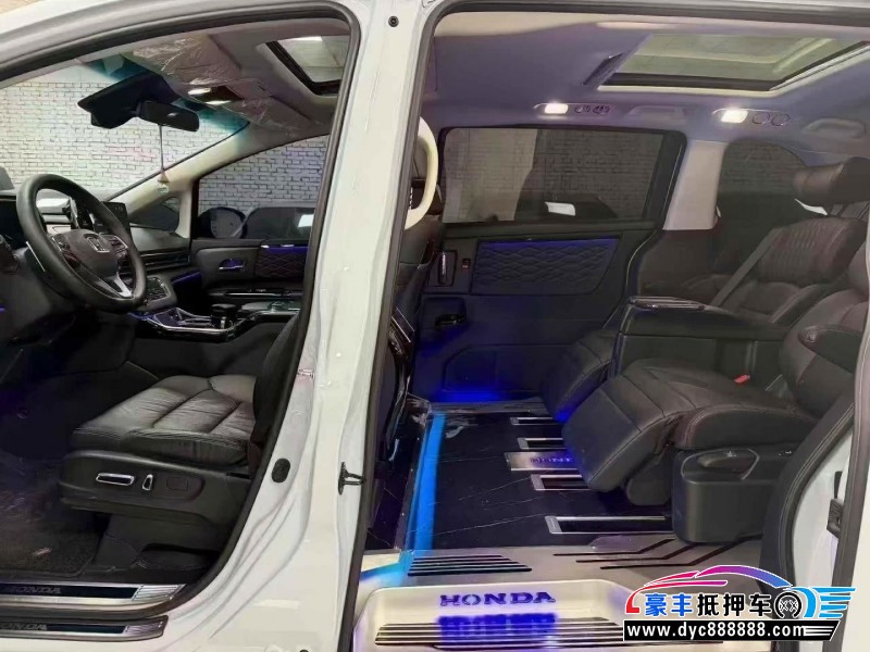 24年本田艾力绅轿车抵押车出售