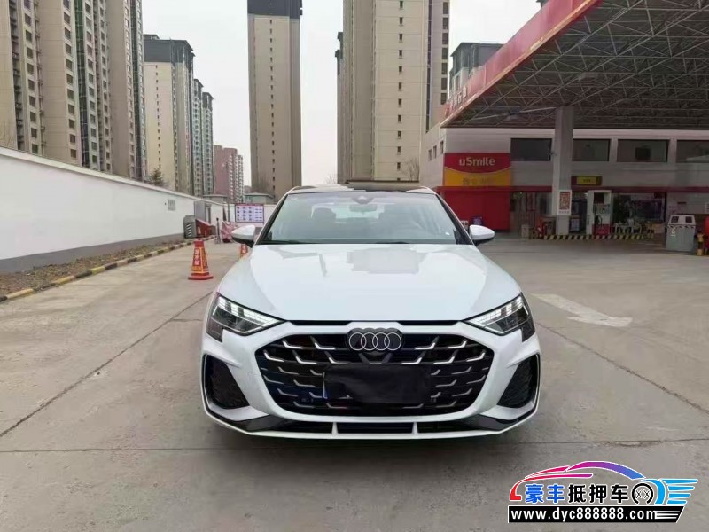 抵押车出售26年奥迪A3轿车