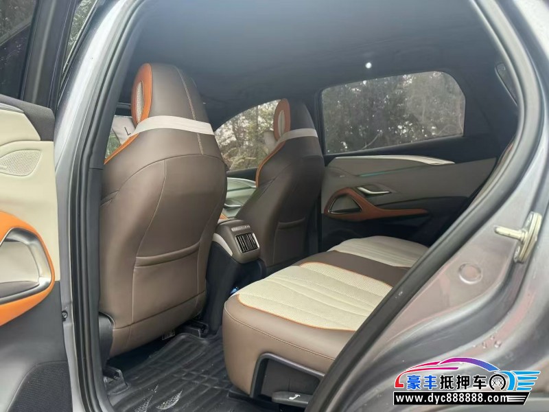 23年比亚迪宋轿车抵押车出售