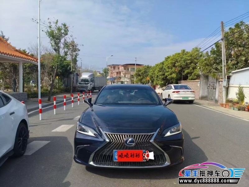 20年雷克萨斯ES轿车抵押车出售