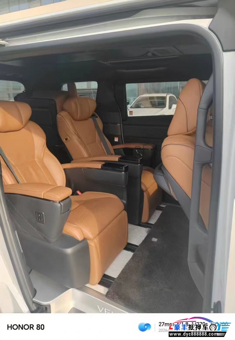 23年丰田威尔法轿车抵押车出售