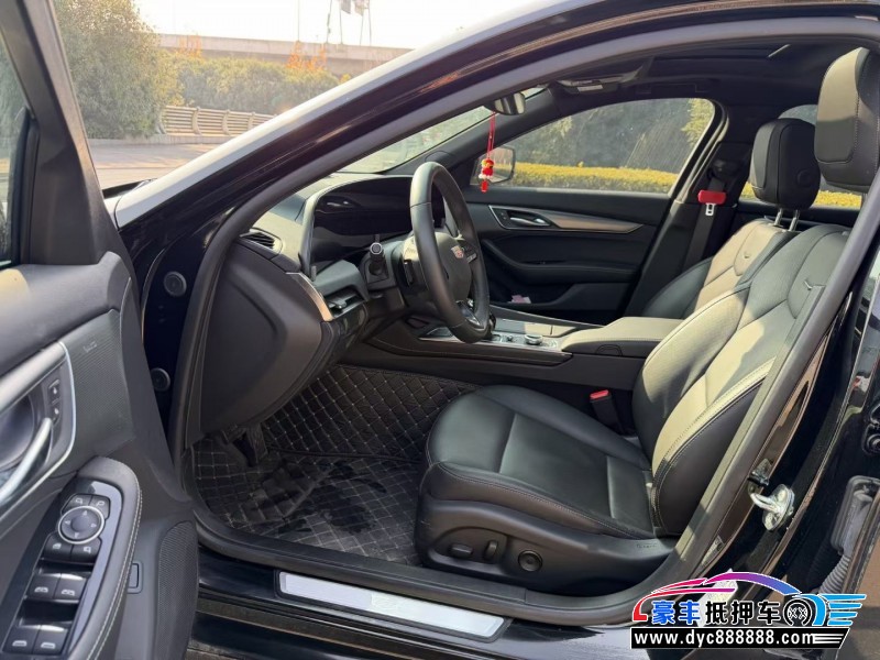 24年凯迪拉克CT5轿车抵押车出售