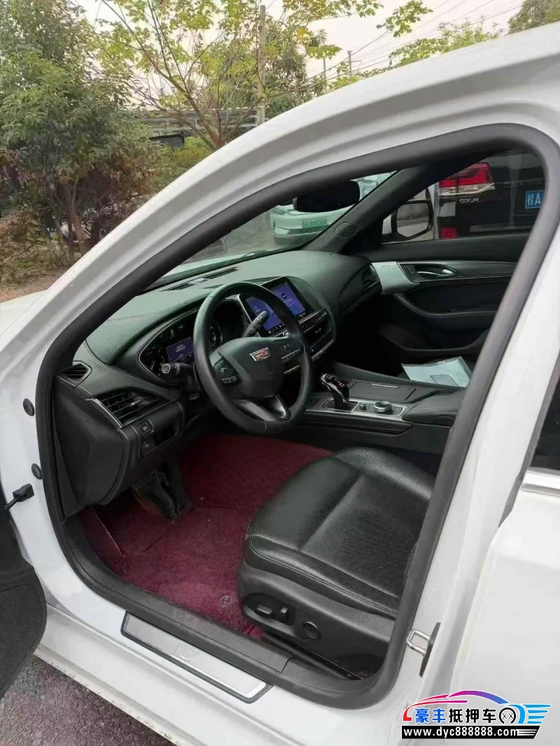 22年凯迪拉克CT5轿车抵押车出售