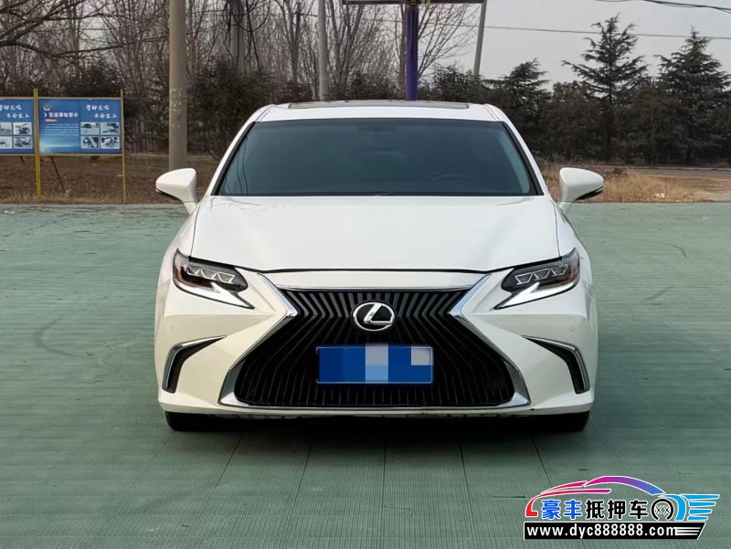 12年雷克萨斯ES轿车抵押车出售