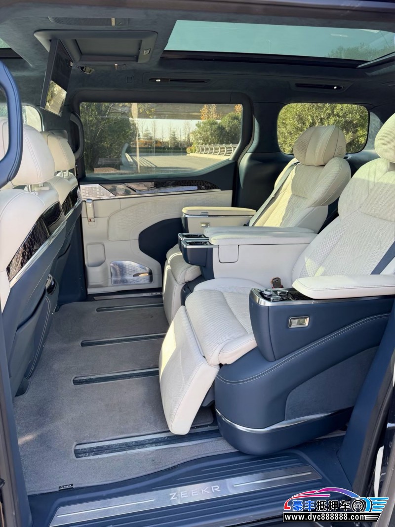 23年极氪009轿车抵押车出售