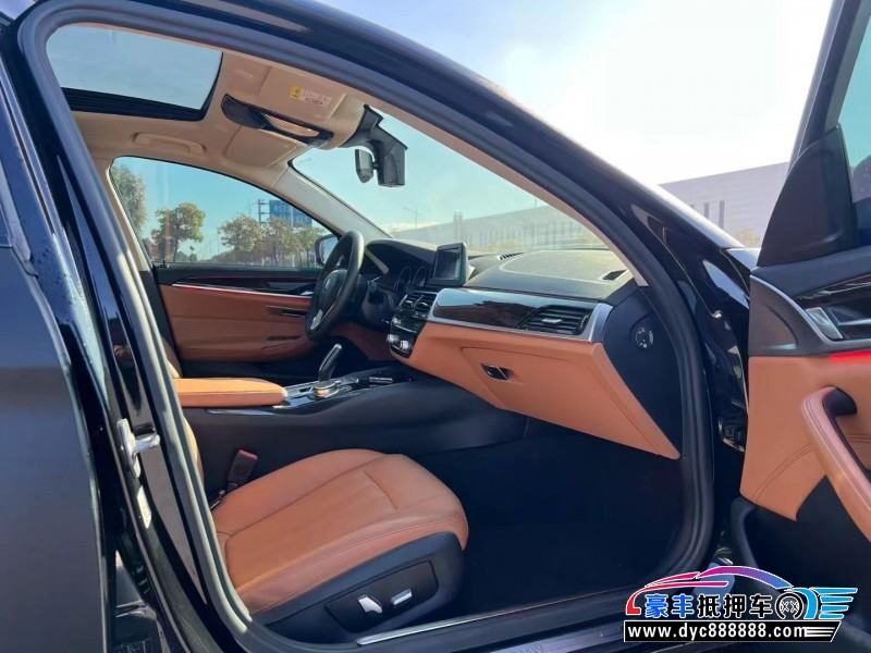 18年宝马5系轿车抵押车出售