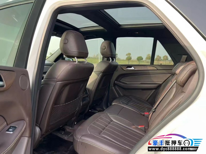 15年奔驰GLE轿车抵押车出售